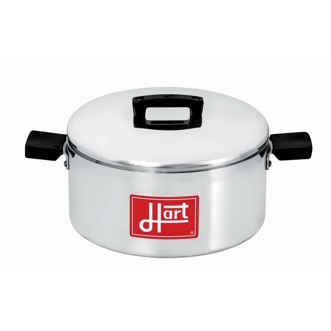 SW pot with lid, similar to pot, frying pan, kitchenware from linvar,builders warehouse.