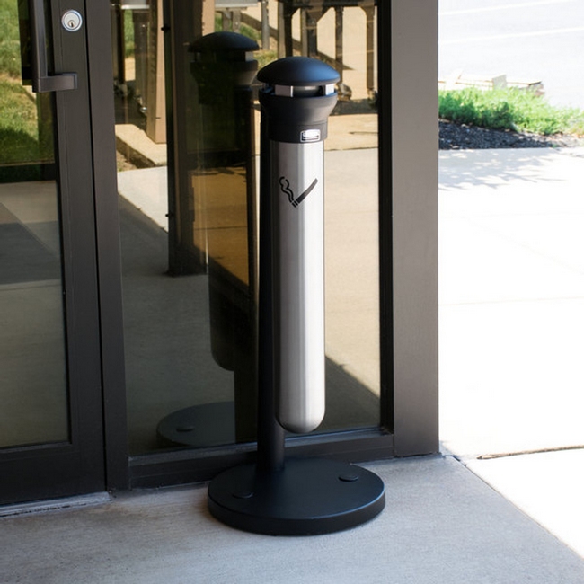 Rubbermaid Smokers Station EISFG9W3100SSBLA SupplyWise